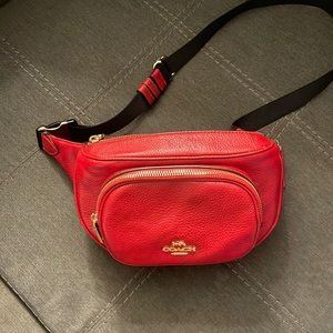 New without tags coach belt bag
